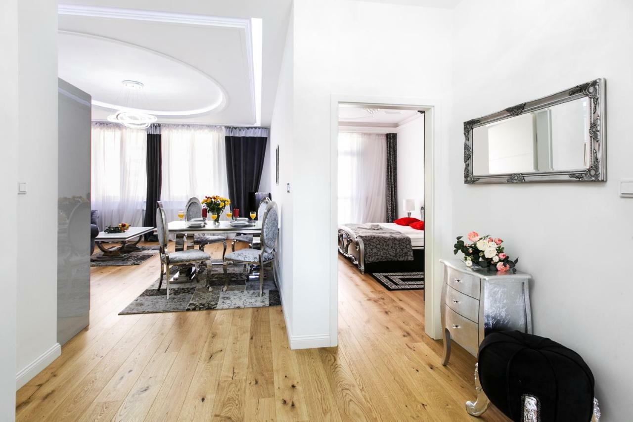 Old Town Cristal Apartment By Otium Krakau Buitenkant foto